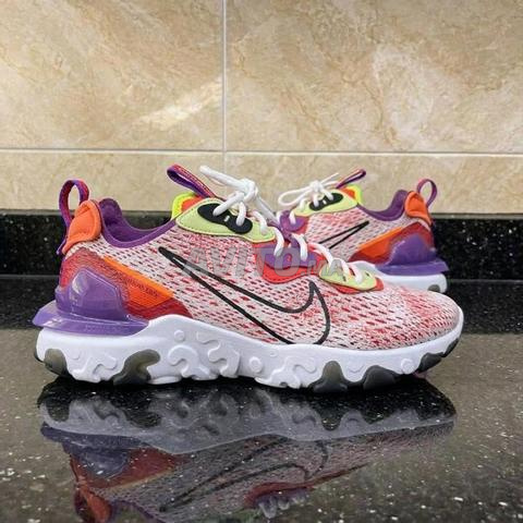 بيع حذاء Nike React Vision متعدد الألوان