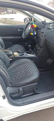 Nissan Qashqai - 2