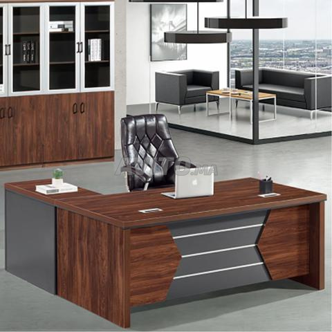 Bureau chic avec armoire, fabrication soignée - 2