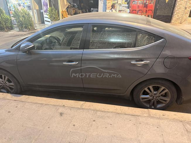 Hyundai Elantra Diesel Manuelle 2019 à Salé