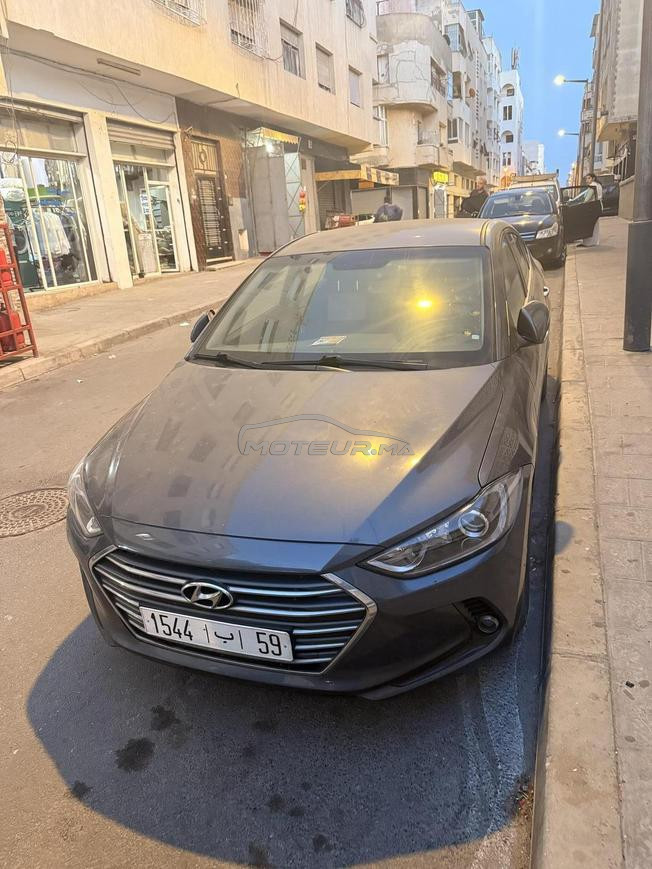 Hyundai Elantra Diesel Manuelle 2019 à Salé