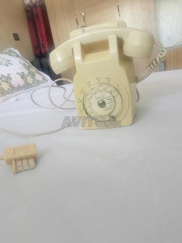 Vieux téléphone fonctionnel - 2