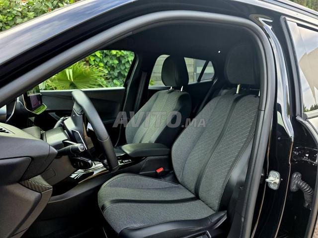 Peugeot 2008 Diesel Automatique 2024 à Casablanca