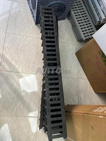 Lot de 3m de caniveau PVC avec couvercle en fonte - 2