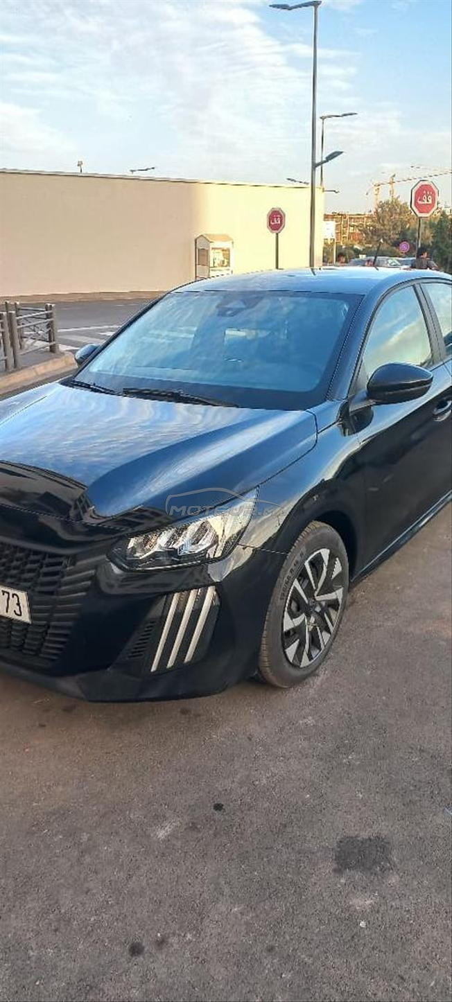 Peugeot 208 Essence Manuelle 2026 à Casablanca