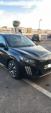 Peugeot 208 Essence Manuelle 2026 à Casablanca - 2