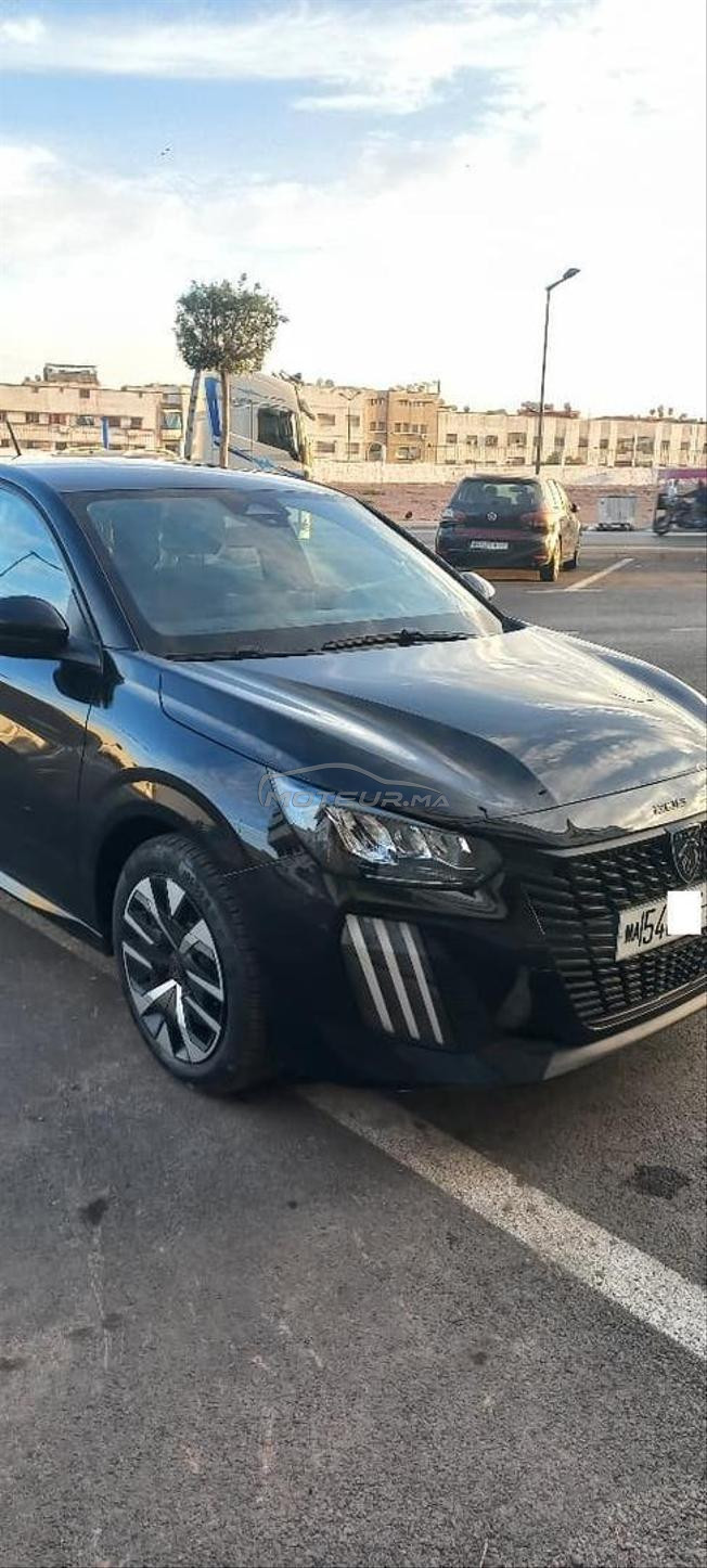 Peugeot 208 Essence Manuelle 2026 à Casablanca