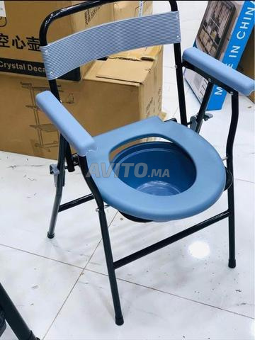 Chaise de toilette pour personnes âgées - 2