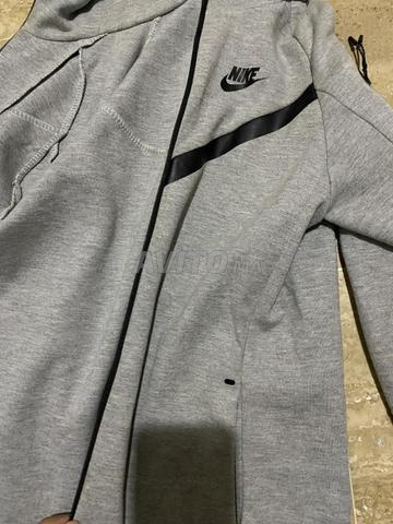 سترة Nike Tech رمادية مقاس S - 2