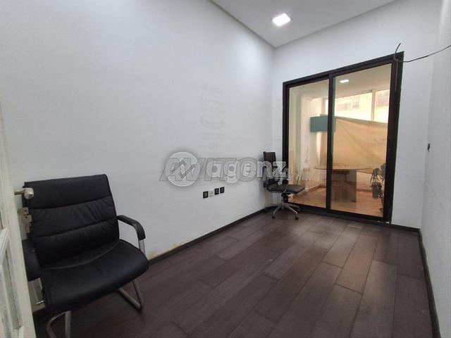 CMN-SI-2131 - Bureau à vendre à Foncière - 2