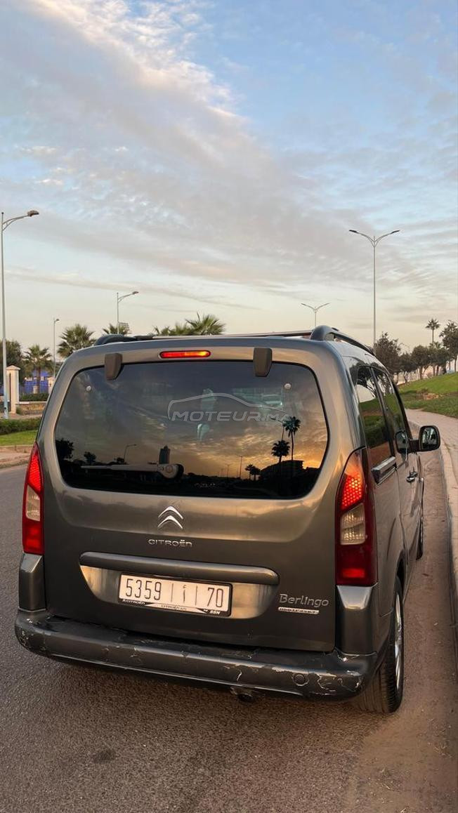 Voiture très bonne état bien venu 