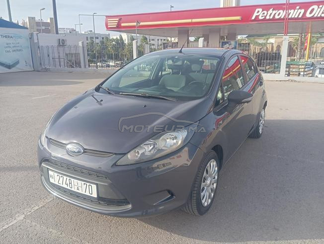 fiesta essence  (première main)