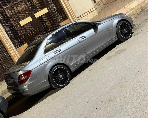 Mercedes benz c220 - 2