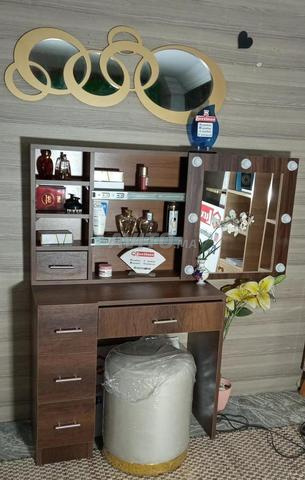 Coiffeuse moderne - 2