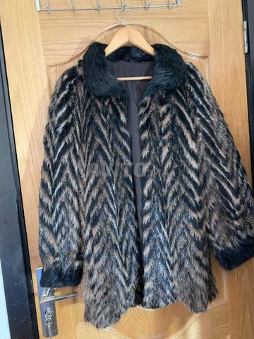 Manteau et fourrure originaux - 2