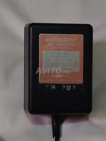 محول Roland - 12 فولت 200 ملي أمبير