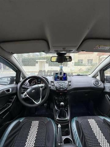 Ford Fiesta Diesel Manuelle 2016 à Ben Guerir - 2