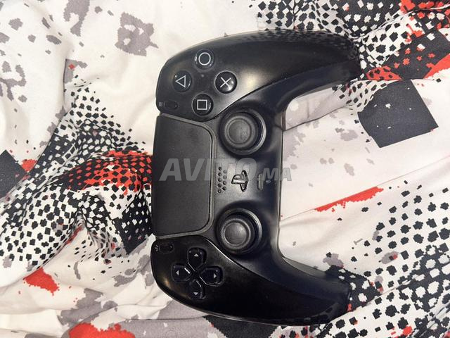 Manette PS5 originale en très bon état - 2