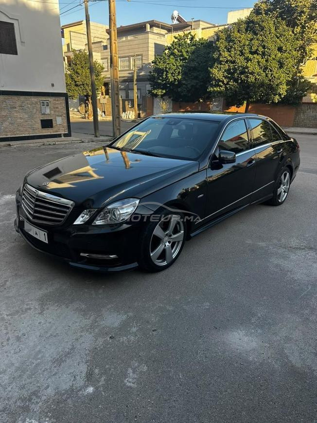 Mercedes E220 avantgarde modèle 2013 diwana 2017