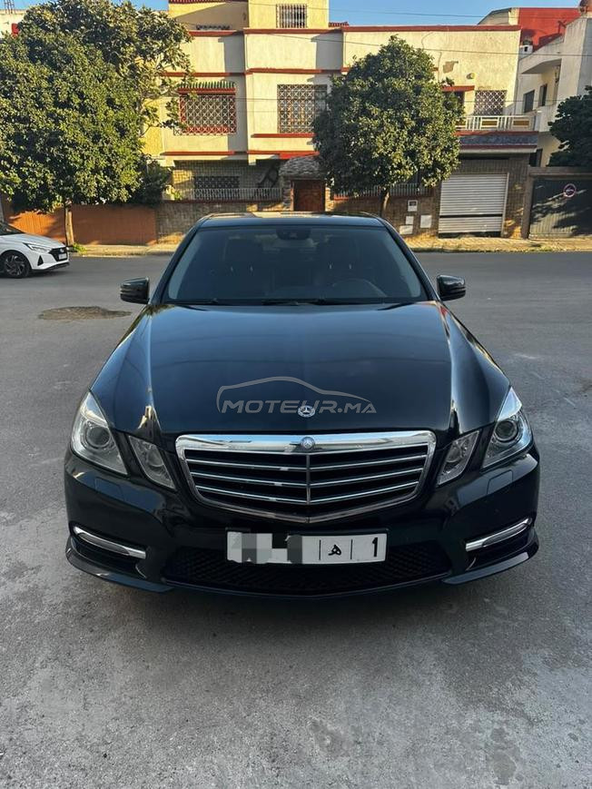 Mercedes E220 avantgarde modèle 2013 diwana 2017