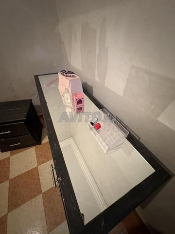 سريران مع مرتبتين وطاولتا زينة - 2