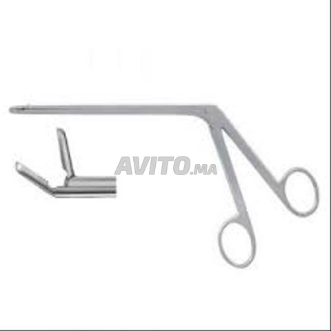 Pince médicale autoclavable neuve de 28cm