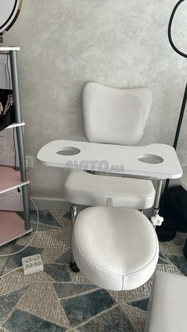 À vendre chaise de pédicure neuve, complète et accessoirisée - 2