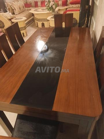 Table à manger en bois avec 6 chaises - 2