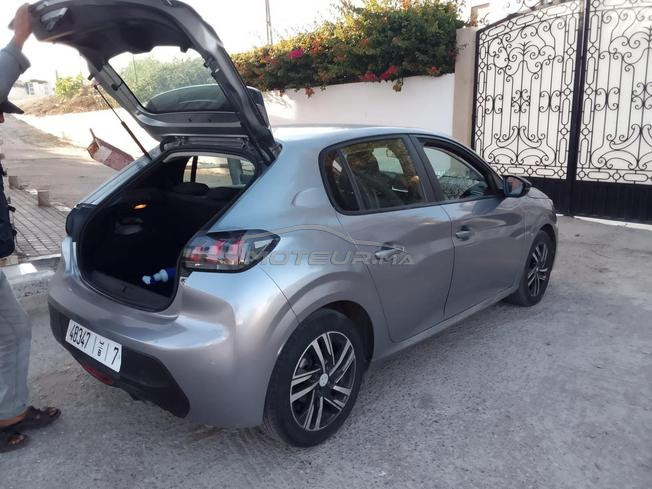 Peugeot 208 tout option
