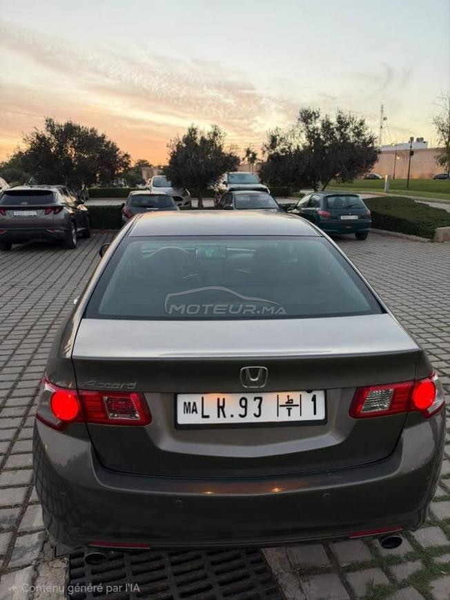 Honda Accord Essence Automatique 2010 à Rabat