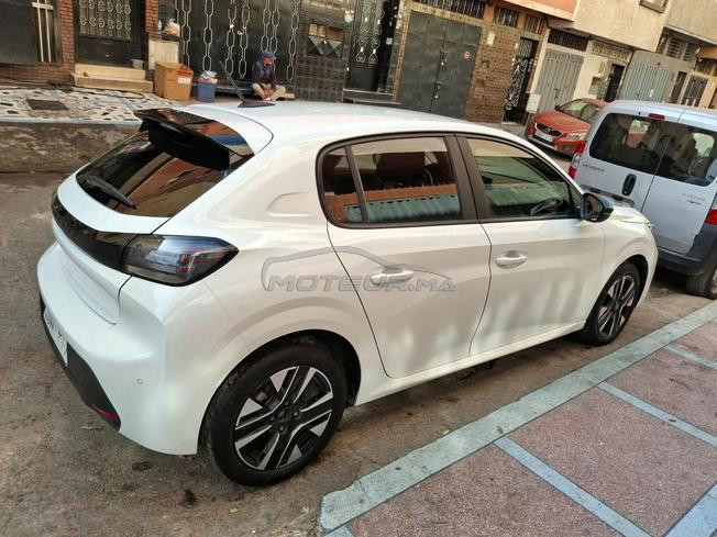 Peugeot 208 Diesel Manuelle 2024 à Casablanca