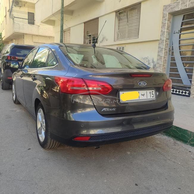 ford focus 2016 1ère main très bon état 