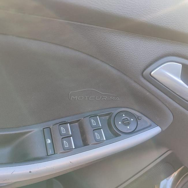 ford focus 2016 1ère main très bon état 