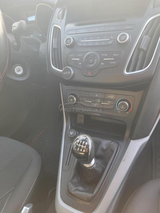 ford focus 2016 1ère main très bon état 