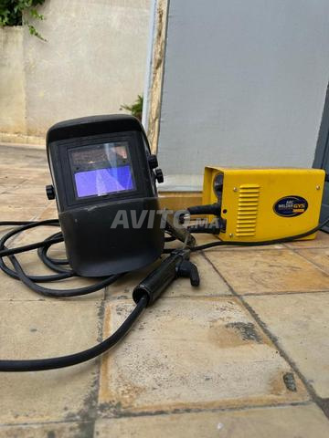 Poste à souder avec casque