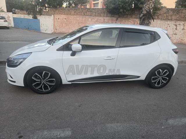 Clio 4 diesel automatique 2O2O - 2