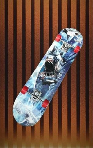 Joli skateboard neuf