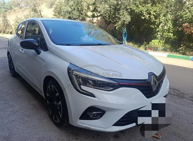 clio 5 intense 