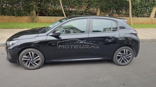 Peugeot 208 Diesel Manuelle 2023 à Rabat