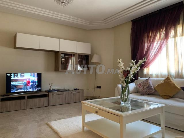 Appartement à louer 130 m² à Rabat - 2