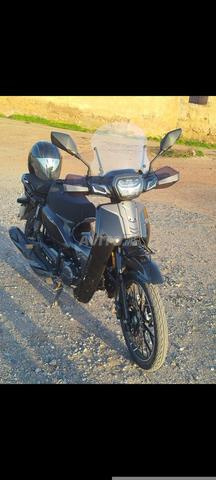 دراجة Super Cub 2025 بسعة 49 سم³ - 2