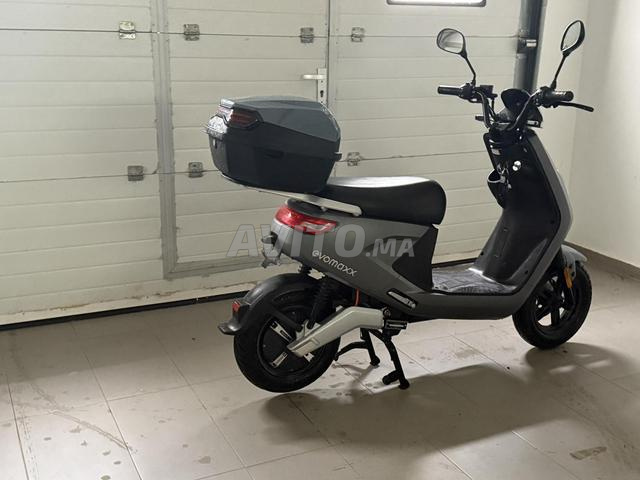 Moto électrique très bon état - 2