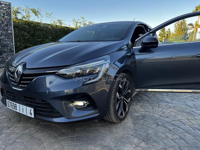 je mets en vente clio 5 tout option