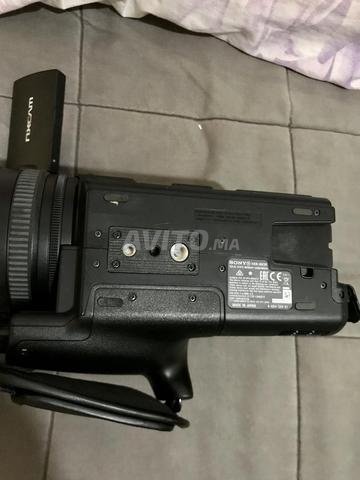 Caméra Sony NX5R et 2 batteries et carte SD - 2