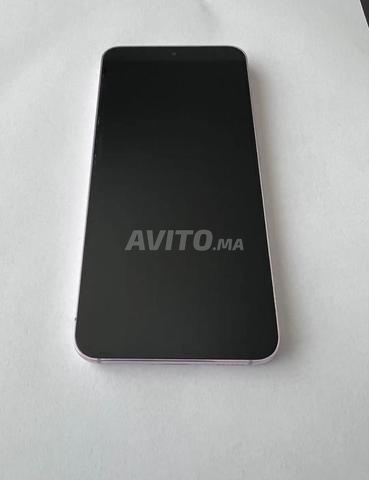 Samsung Galaxy S23 - 2