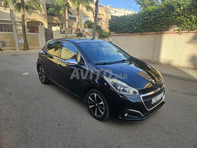 PEUGEOT 208 GTline - 2