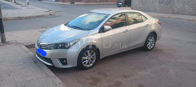 Toyota Corolla 1ère main - 2
