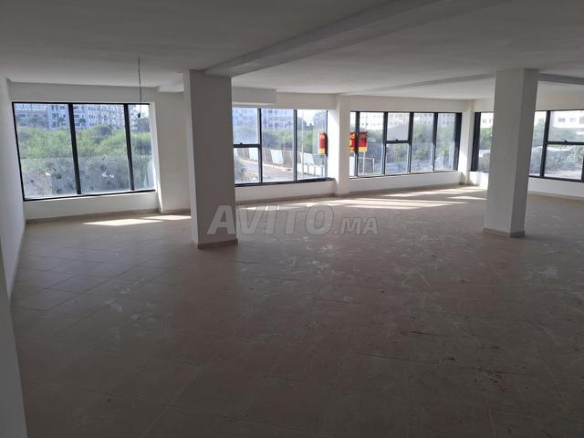 Location plateau bureau dd 122 m2 - 2