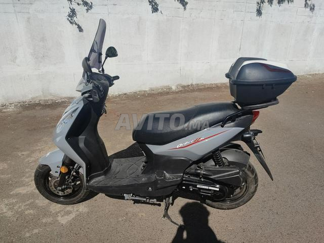 Scooter presque neuf - 2