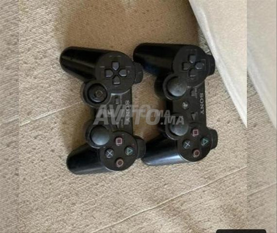 PlayStation PS3 quasi neuve avec 2 manettes - 2